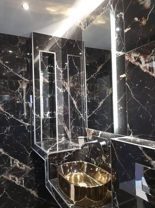 Thesstay Attica Downtown Boutique Apartment Thessaloníki Ngoại thất bức ảnh